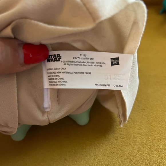 Baby Yoda Plush Toy with Frog Companion - Picture 9 of 9